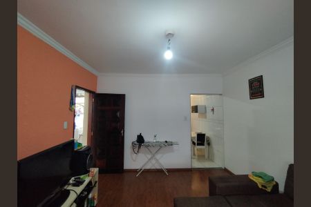 Casa à venda com 150m², 5 quartos e 2 vagas Casa à venda com 150m², 5 quartos e 2 vagasCasa 3 Sala