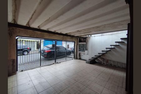 Casa à venda com 150m², 5 quartos e 2 vagas Casa à venda com 150m², 5 quartos e 2 vagasGaragem