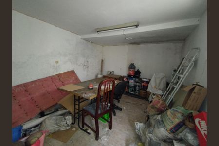 Casa à venda com 150m², 5 quartos e 2 vagas Casa à venda com 150m², 5 quartos e 2 vagasDeposito