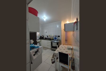 Casa à venda com 150m², 5 quartos e 2 vagas Casa à venda com 150m², 5 quartos e 2 vagasCasa 1 Cozinha