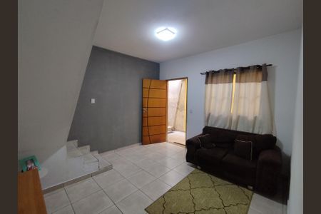 Casa à venda com 150m², 5 quartos e 2 vagas Casa à venda com 150m², 5 quartos e 2 vagasCasa 1 Sala