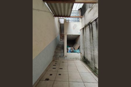 Casa à venda com 150m², 5 quartos e 2 vagas Casa à venda com 150m², 5 quartos e 2 vagasQuintal