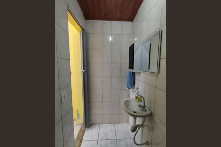Casa à venda com 150m², 5 quartos e 2 vagas Casa à venda com 150m², 5 quartos e 2 vagasCasa 1 Suíte Banheiro