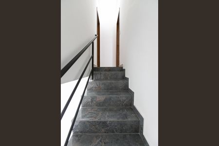 Apartamento à venda com 82m², 2 quartos e 1 vagaEscada