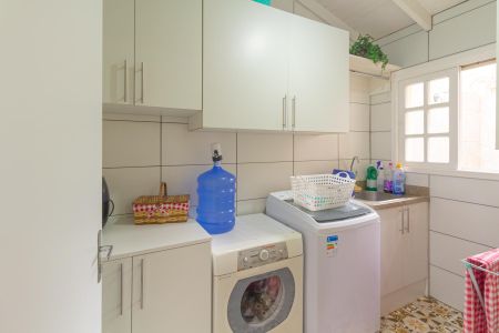 Casa de condomínio à venda com 89m², 3 quartos e 3 vagas Casa de condomínio à venda com 89m², 3 quartos e 3 vagasÁrea de Serviço