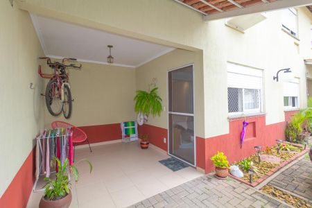 Casa de condomínio à venda com 89m², 3 quartos e 3 vagas Casa de condomínio à venda com 89m², 3 quartos e 3 vagasGaragem/Fachada
