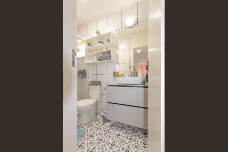 Casa de condomínio à venda com 89m², 3 quartos e 3 vagas Casa de condomínio à venda com 89m², 3 quartos e 3 vagasBanheiro