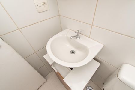 Apartamento à venda com 64m², 2 quartos e 1 vaga Apartamento à venda com 64m², 2 quartos e 1 vagaBanheiro