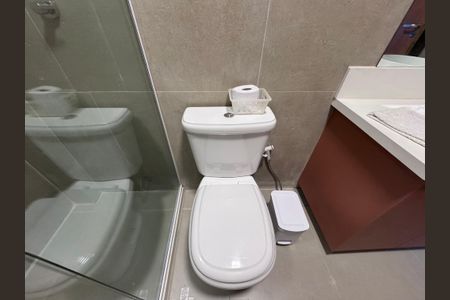 Casa de condomínio à venda com 550m², 4 quartos e 2 vagasSuíte 2 - Banheiro