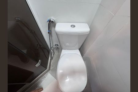 Casa de condomínio à venda com 550m², 4 quartos e 2 vagasSuíte 4 - Banheiro