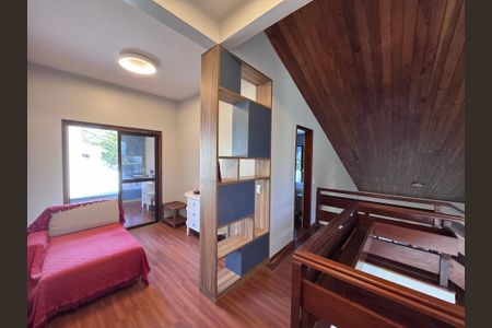 Casa de condomínio à venda com 550m², 4 quartos e 2 vagasHall Íntimo