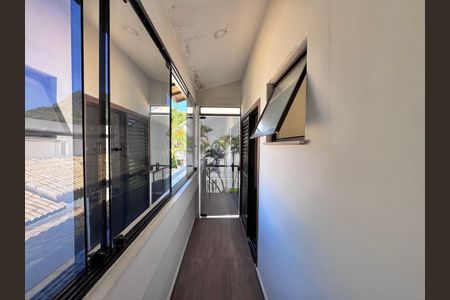 Casa de condomínio à venda com 550m², 4 quartos e 2 vagasVaranda - Suítes 2 e 3