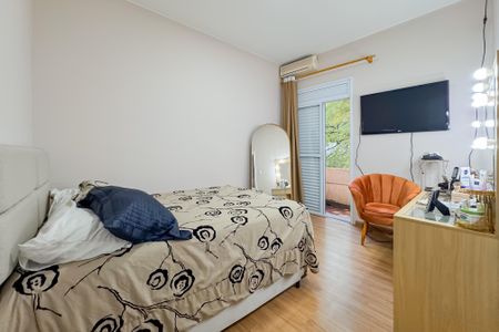 Casa à venda com 299m², 3 quartos e 3 vagasQuarto 1