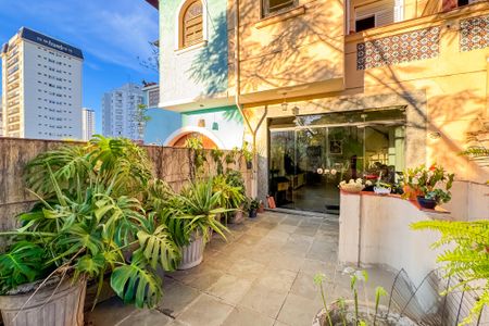 Casa à venda com 299m², 3 quartos e 3 vagasTerraço