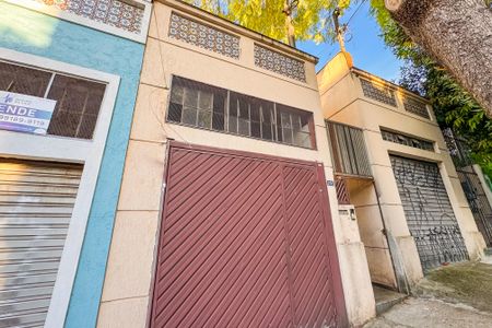 Casa à venda com 299m², 3 quartos e 3 vagasFachada