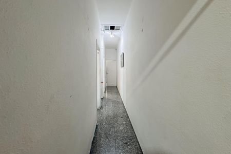 Casa à venda com 299m², 3 quartos e 3 vagasCorredor