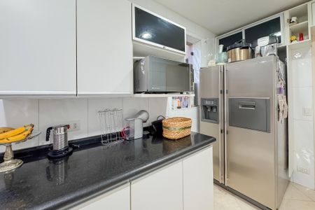 Casa à venda com 299m², 3 quartos e 3 vagasCozinha