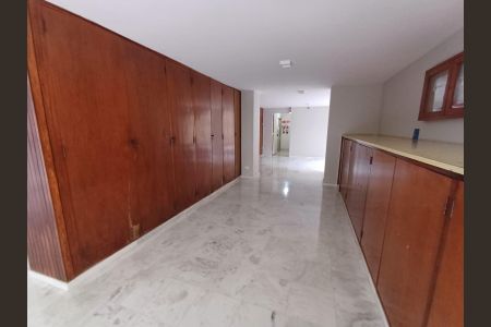 Apartamento à venda com 155m², 3 quartos e 1 vaga