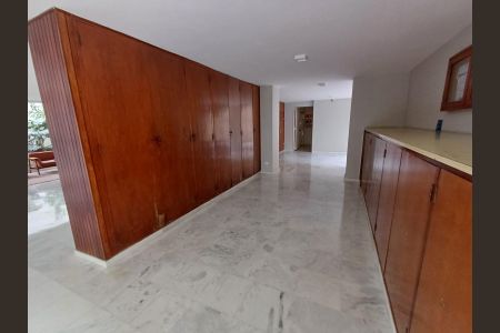 Apartamento à venda com 155m², 3 quartos e 1 vaga