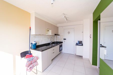Apartamento para alugar com 34m², 2 quartos e sem vaga Apartamento para alugar com 34m², 2 quartos e sem vagaCozinha e Área de Serviço