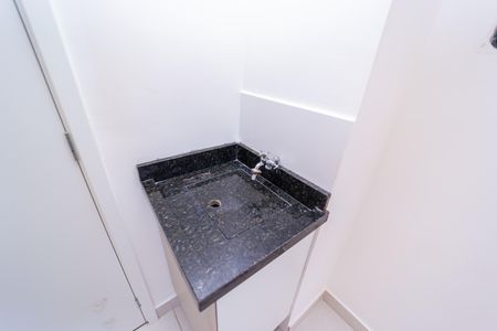 Apartamento para alugar com 34m², 2 quartos e sem vaga Apartamento para alugar com 34m², 2 quartos e sem vagaCozinha e Área de Serviço
