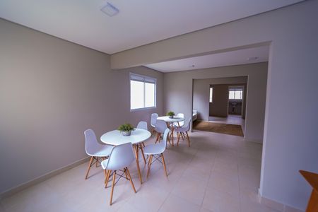 Apartamento para alugar com 34m², 2 quartos e sem vaga Apartamento para alugar com 34m², 2 quartos e sem vagaÁrea comum - Salão de festas