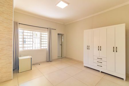 Quarto 1 de casa à venda com 3 quartos, 210m² em Mirandópolis, São Paulo