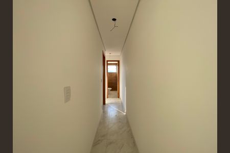 Corredor de apartamento para alugar com 2 quartos, 54m² em Vila Libanesa, São Paulo