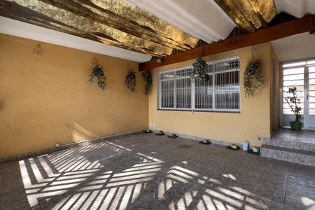 Casa para alugar com 125m², 2 quartos e 2 vagas Casa para alugar com 125m², 2 quartos e 2 vagasGaragem