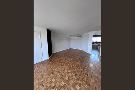 Apartamento à venda com 145m², 3 quartos e 2 vagasFoto 03