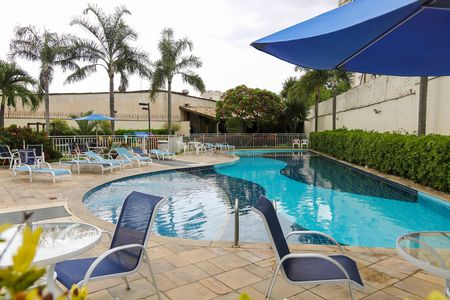 Apartamento para alugar com 60m², 2 quartos e 1 vagaÁrea comum - Piscina