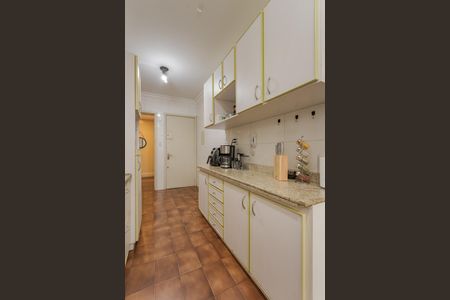 Apartamento à venda com 110m², 3 quartos e 2 vagas Apartamento à venda com 110m², 3 quartos e 2 vagasCozinha
