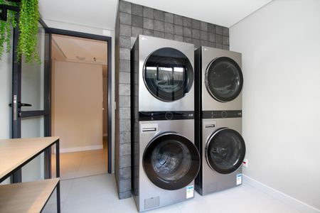 Apartamento à venda com 30m², 1 quarto e sem vagaÁrea Comum - Lavanderia