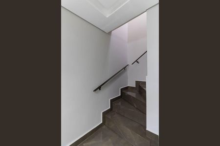 Escada de casa à venda com 3 quartos, 200m² em Aclimação, São Paulo