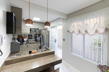 Casa à venda com 200m², 3 quartos e 1 vaga Casa à venda com 200m², 3 quartos e 1 vagaCozinha