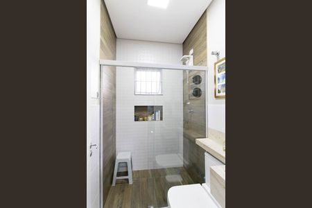 Casa à venda com 200m², 3 quartos e 1 vaga Casa à venda com 200m², 3 quartos e 1 vagaBanheiro da Suíte 3