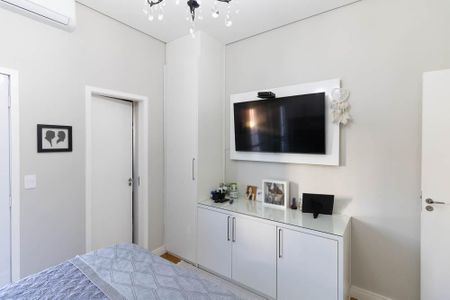 Casa à venda com 200m², 3 quartos e 1 vaga Casa à venda com 200m², 3 quartos e 1 vagaSuíte 1