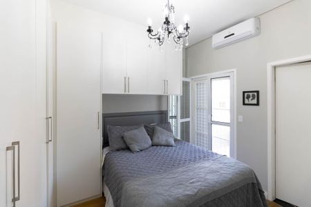 Casa à venda com 200m², 3 quartos e 1 vaga Casa à venda com 200m², 3 quartos e 1 vagaSuíte 1