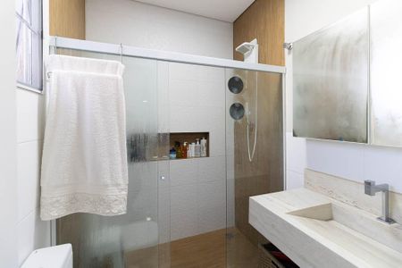 Casa à venda com 200m², 3 quartos e 1 vaga Casa à venda com 200m², 3 quartos e 1 vagaBanheiro da Suíte 1