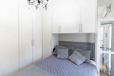 Casa à venda com 200m², 3 quartos e 1 vaga Casa à venda com 200m², 3 quartos e 1 vagaSuíte 1