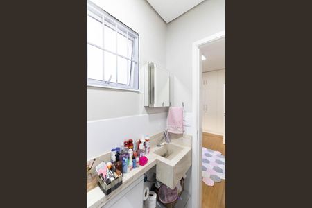 Casa à venda com 200m², 3 quartos e 1 vaga Casa à venda com 200m², 3 quartos e 1 vagaBanheiro da Suíte 2