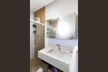 Casa à venda com 200m², 3 quartos e 1 vaga Casa à venda com 200m², 3 quartos e 1 vagaBanheiro da Suíte 1