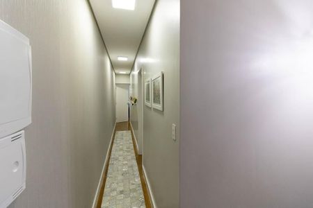 Casa à venda com 200m², 3 quartos e 1 vaga Casa à venda com 200m², 3 quartos e 1 vagaCorredor