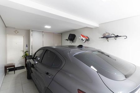 Casa à venda com 200m², 3 quartos e 1 vaga Casa à venda com 200m², 3 quartos e 1 vagaGaragem