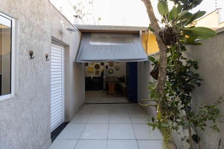 Casa à venda com 200m², 3 quartos e 1 vaga Casa à venda com 200m², 3 quartos e 1 vagaQuintal