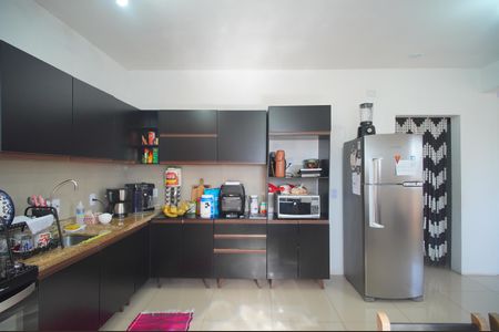 Casa à venda com 270m², 2 quartos e 2 vagasCozinha