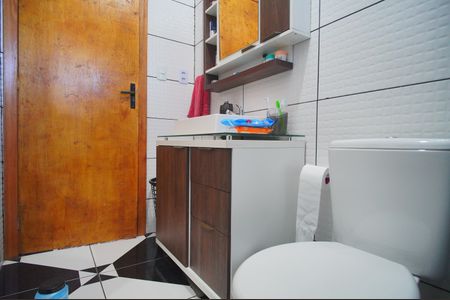 Casa à venda com 270m², 2 quartos e 2 vagasBanheiro 1