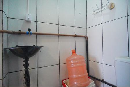 Casa à venda com 270m², 2 quartos e 2 vagasBanheiro 2