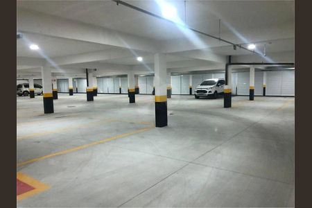 Apartamento à venda com 142m², 3 quartos e 4 vagas