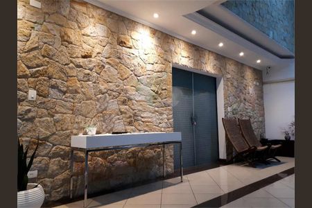 Casa à venda com 338m², 3 quartos e sem vaga